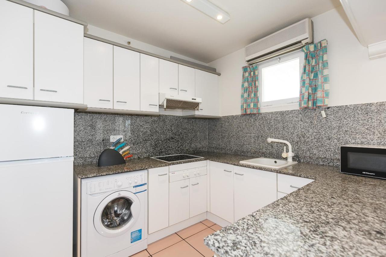 Uhc Center Apartments 살루 외부 사진