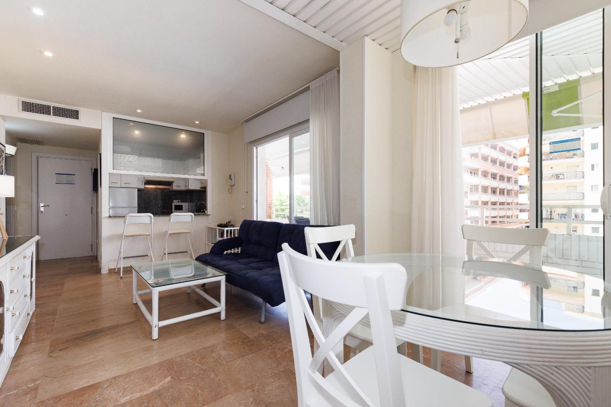 Uhc Center Apartments 살루 외부 사진