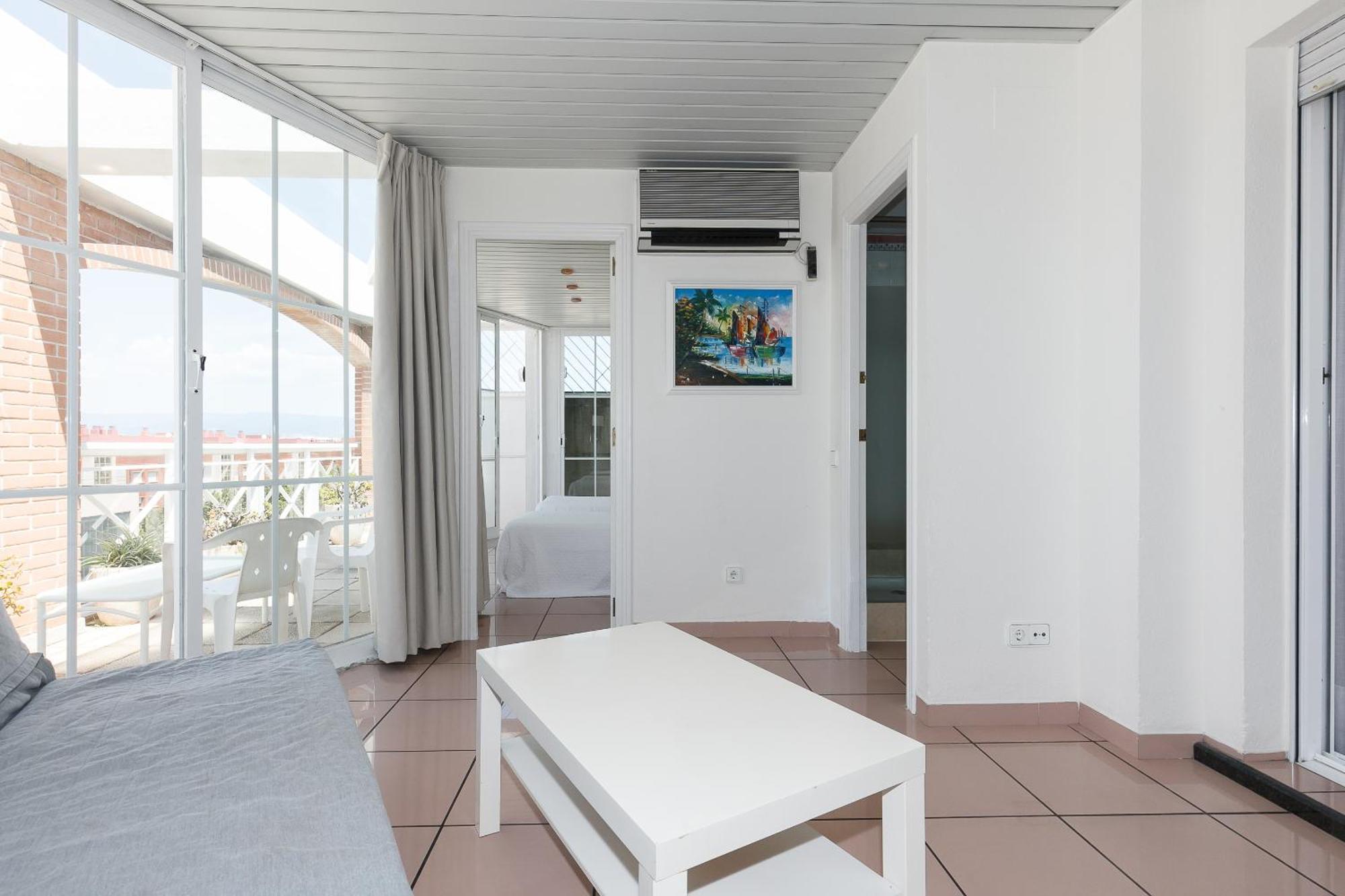 Uhc Center Apartments 살루 객실 사진