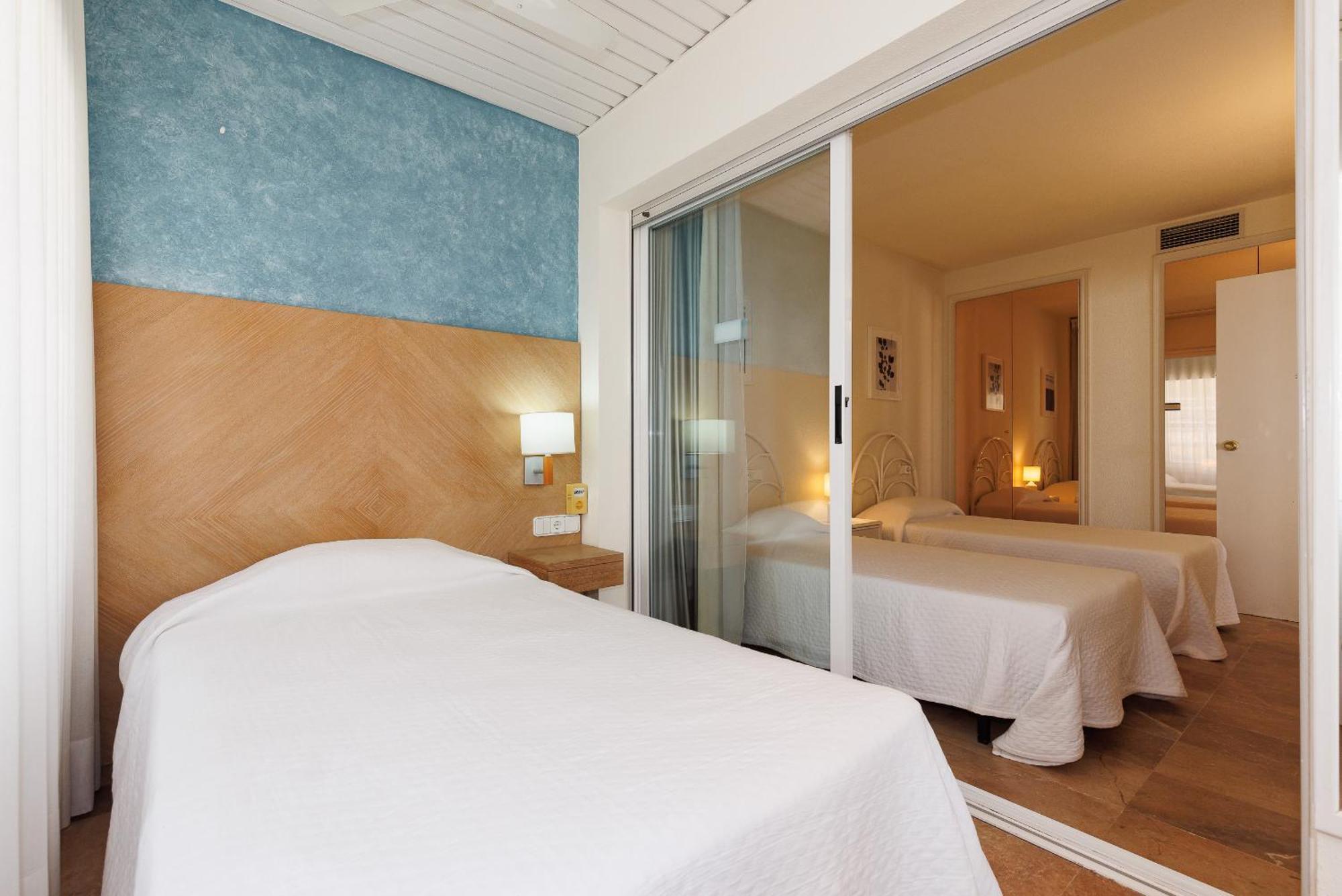 Uhc Center Apartments 살루 객실 사진