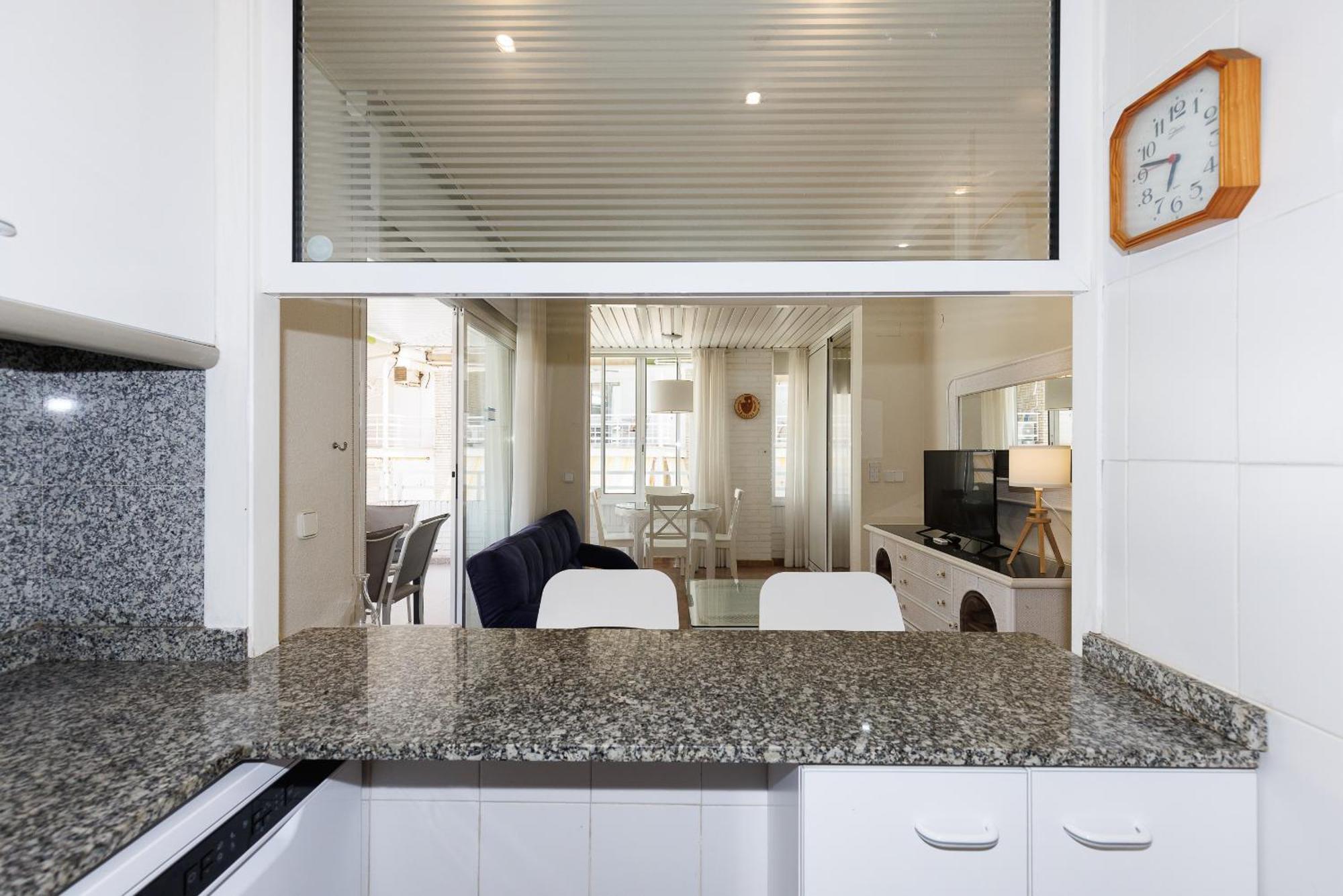 Uhc Center Apartments 살루 객실 사진