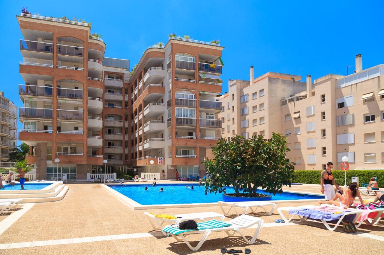 Uhc Center Apartments 살루 외부 사진